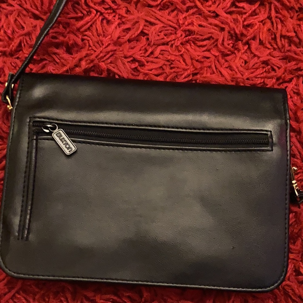 Buxton Clutch or Purse with detachable strap - Picture 8 of 11